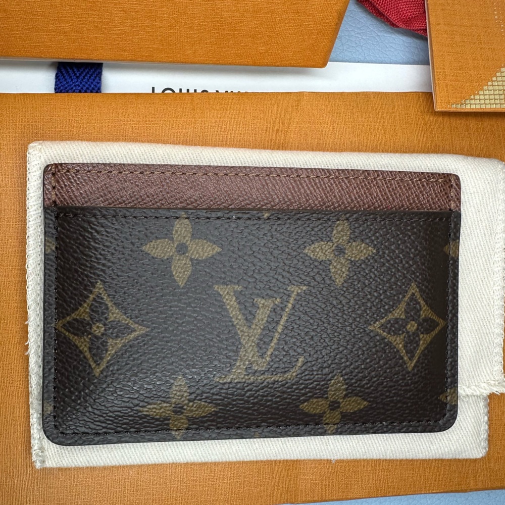 Louis Vuitton monogram card holder